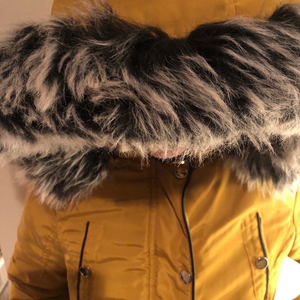 Winter jacket with fur collar